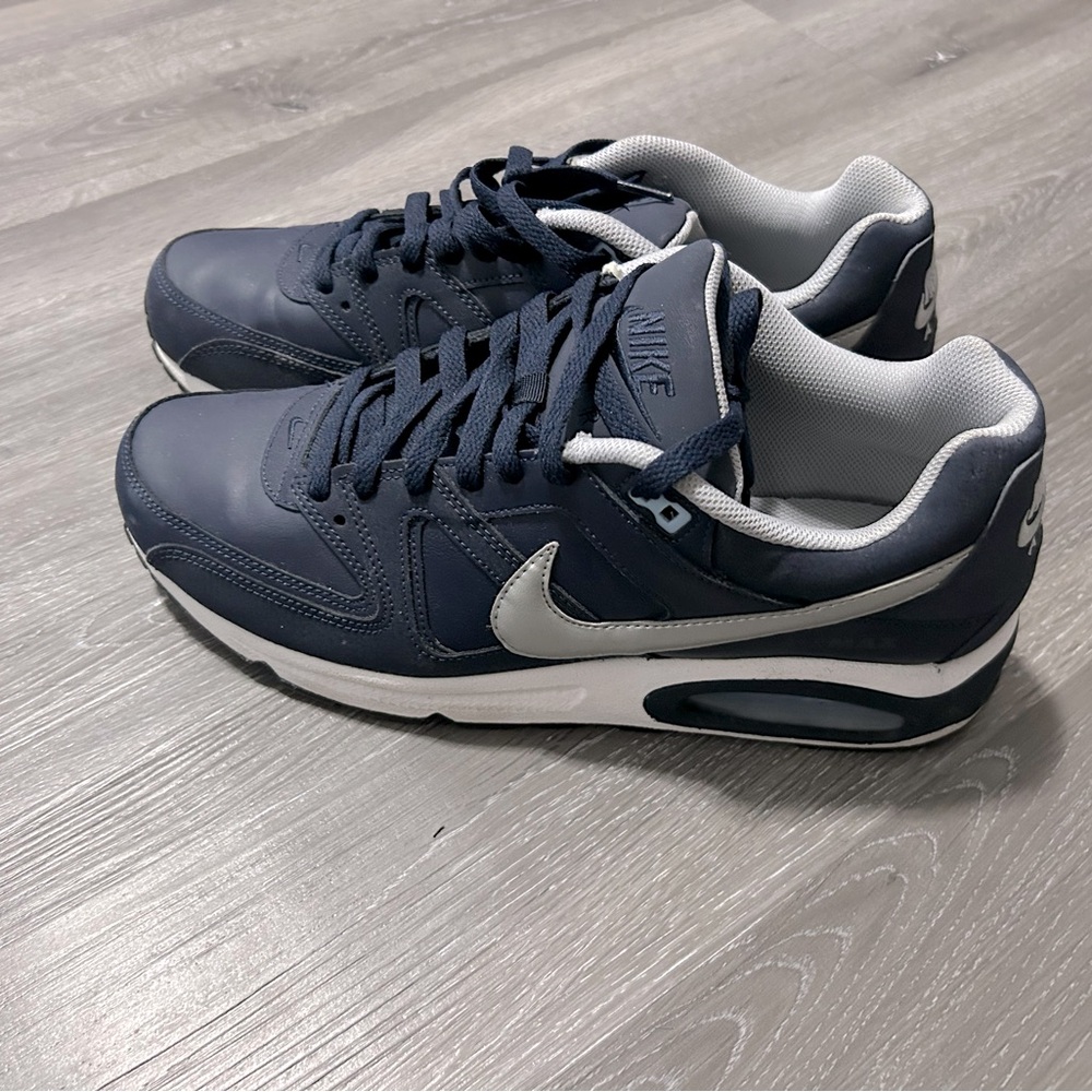 Men Nike sneakers